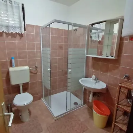 Volaric Pag Apartment