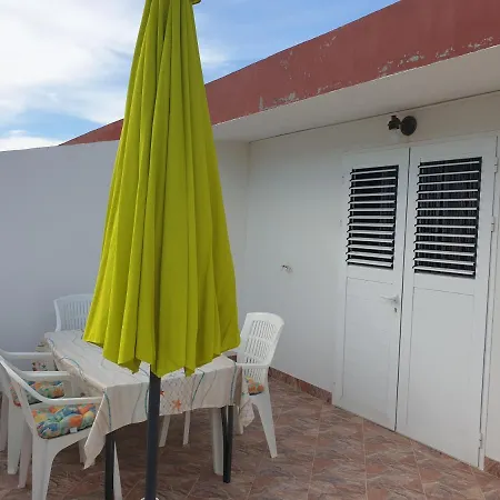 Volaric Pag Apartment