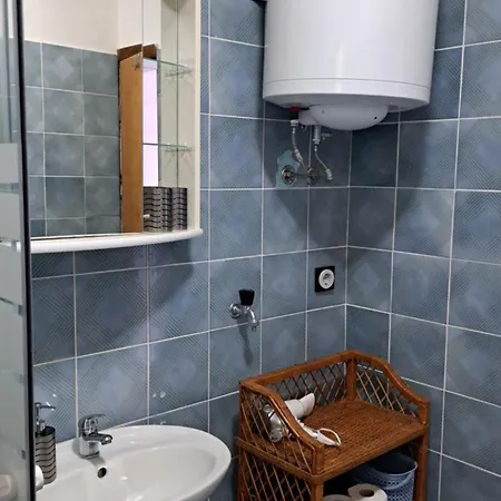 Volaric Pag * Pag Town